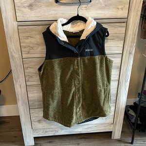 Columbia Vest